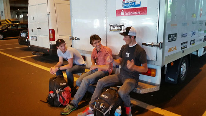 We all landed on time and with bikes!